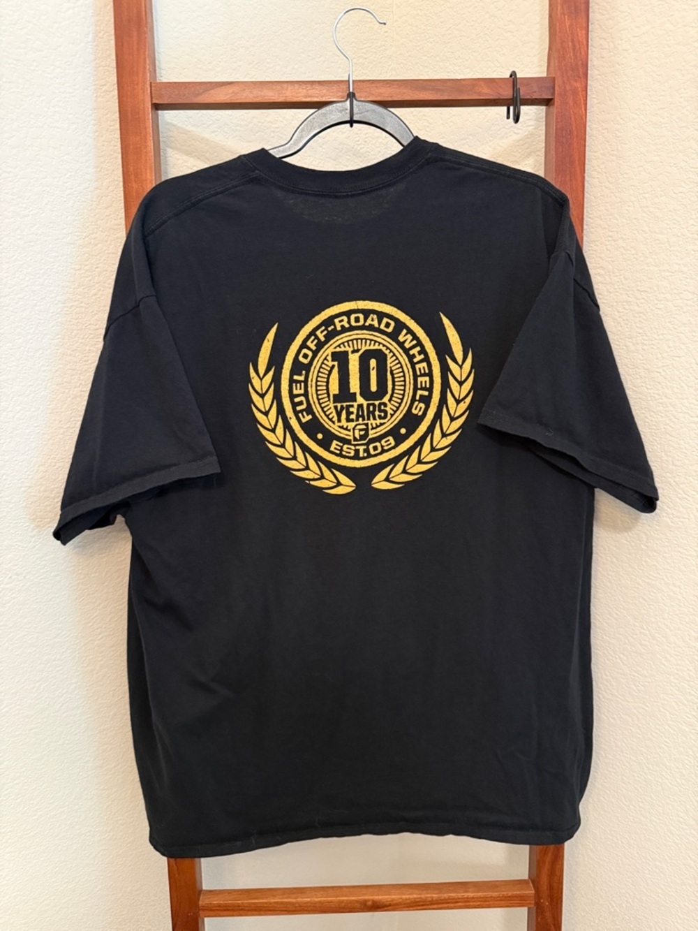 Men’s Fuel Off-Road Wheels 10 Years Black Graphic Tee Size XL